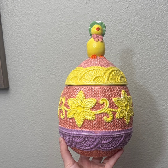 Other - Vibrant Ceramic Egg with Chick Lid